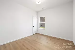 3913 Oakwood Rd, Charlotte, NC 28269 - Photo 18