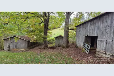 214 Old Dale Road, Spruce Pine, NC 28777 - Photo 8