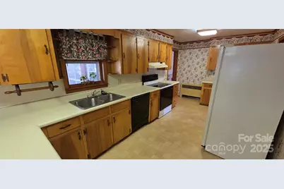 214 Old Dale Road, Spruce Pine, NC 28777 - Photo 14