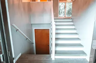 7 Windy Hollow Rd, Asheville, NC 28806 - Photo 4