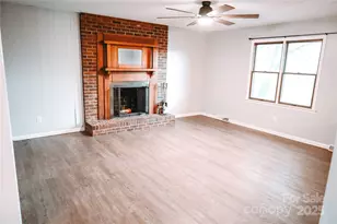 7 Windy Hollow Rd, Asheville, NC 28806 - Photo 10