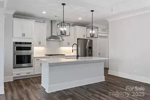 1664 Dresden Dr, Rock Hill, SC 29732 - Photo 6