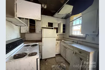 289 S French Broad Avenue, Asheville, NC 28801 - Photo 18