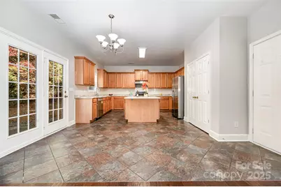 9819 Jeanette Circle, Charlotte, NC 28213 - Photo 16