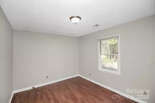 501 N Ransom St, Gastonia, NC 28052 - Photo 10