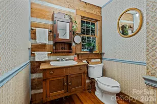 499 E Poplar Dr, Hendersonville, NC 28792 - Photo 18