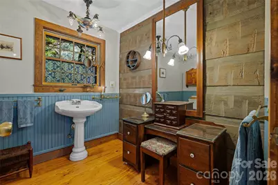 499 E Poplar Drive, Hendersonville, NC 28792 - Photo 16