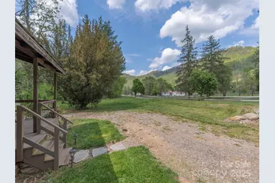 9386 Cruso Road, Canton, NC 28716 - Photo 4