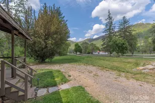 9386 Cruso Rd, Canton, NC 28716 - Photo 4