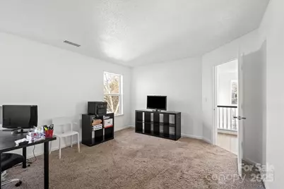 8927 Little Hampton Place, Charlotte, NC 28215 - Photo 14