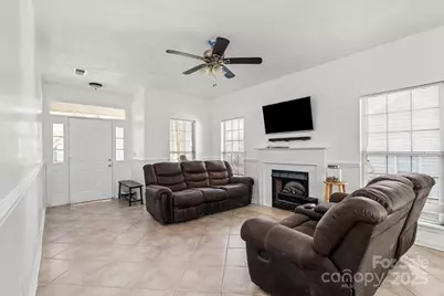 8927 Little Hampton Place, Charlotte, NC 28215 - Photo 2