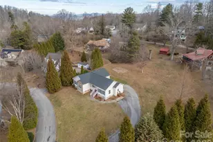 97 Meadowview Dr, Saluda, NC 28773 - Photo 38