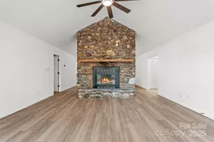 201 Cedarview Dr, Asheville, NC 28803 - Photo 8