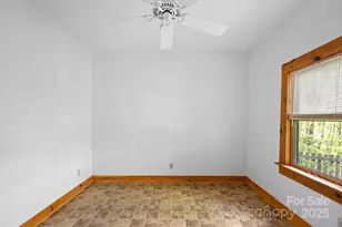 447 Cherokee Cir, Tryon, NC 28782 - Photo 22