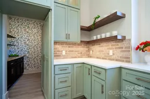 260 Broken Arrow Dr, Statesville, NC 28677 - Photo 8