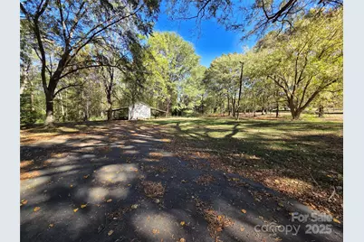 2760 W Franklin Boulevard, Gastonia, NC 28052 - Photo 8