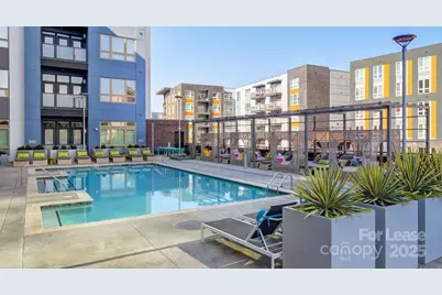 650 E Brooklyn Village Avenue #A4, Charlotte, NC 28202 - Photo 2