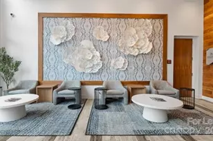 650 E Brooklyn Vlg Ave, Charlotte, NC 28202 - Photo 8