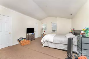 8022 Bristle Ln, Charlotte, NC 28214 - Photo 14