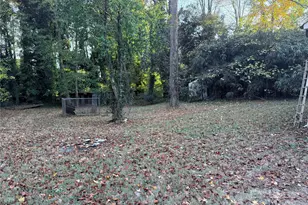 9225 Moores Chapel Rd, Charlotte, NC 28214 - Photo 12