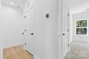 3944 Hager Dr, Charlotte, NC 28208 - Photo 16