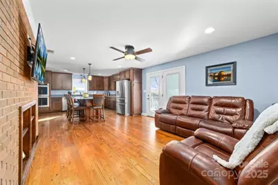 1418 E Memorial Highway, Harmony, NC 28634 - Photo 16
