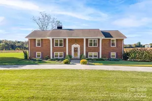 1418 E Memorial Hwy, Harmony, NC 28634 - Photo 30