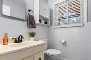 807 15th St NW, Conover, NC 28613 - Photo 8