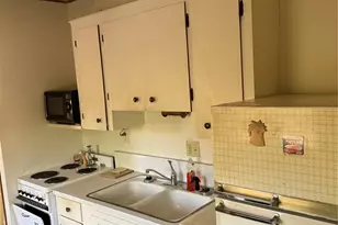 202 Lyndhurst Dr, Hendersonville, NC 28791 - Photo 8