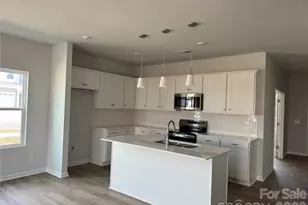954 Leyna Ct, Newton, NC 28658 - Photo 2