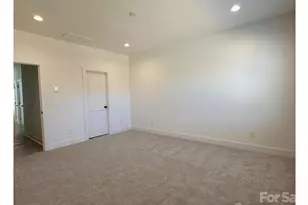 3922 Sarah Dr, Charlotte, NC 28217 - Photo 32