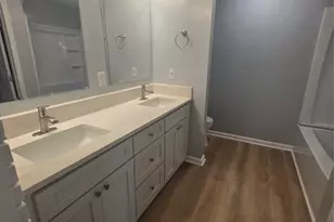 3100 Dawnshire Ave, Charlotte, NC 28216 - Photo 10