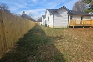 3100 Dawnshire Ave, Charlotte, NC 28216 - Photo 32