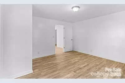 332 Mountain View Street, Gastonia, NC 28052 - Photo 4