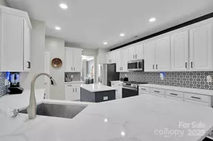 805 Springwood Dr, Waxhaw, NC 28173 - Photo 12