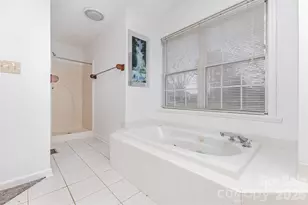 570 29th Ave Dr NW, Hickory, NC 28601 - Photo 26