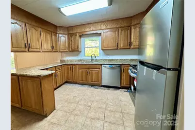 208 Murdock Road, Bakersville, NC 28705 - Photo 6