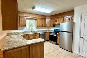 208 Murdock Rd, Bakersville, NC 28705 - Photo 6