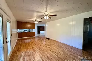 208 Murdock Rd, Bakersville, NC 28705 - Photo 20
