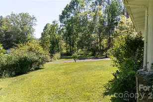 208 Murdock Rd, Bakersville, NC 28705 - Photo 36