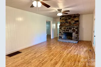 208 Murdock Road, Bakersville, NC 28705 - Photo 18