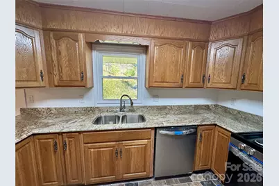 208 Murdock Road, Bakersville, NC 28705 - Photo 4