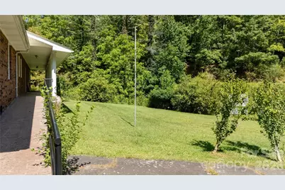 208 Murdock Road, Bakersville, NC 28705 - Photo 30