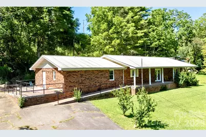 208 Murdock Road, Bakersville, NC 28705 - Photo 2