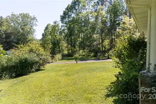 208 Murdock Rd, Bakersville, NC 28705 - Photo 36