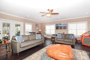 5001 Ardenwoods Dr, Charlotte, NC 28215 - Photo 16