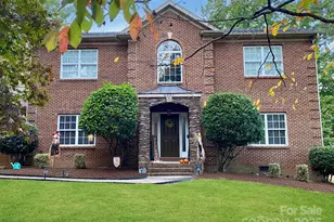 5001 Ardenwoods Dr, Charlotte, NC 28215 - Photo 2