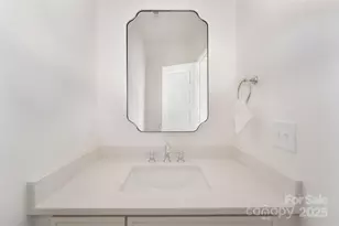 7913 Large Oak Ln, Mint Hill, NC 28227 - Photo 8