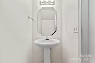 5310 Artesa Ct, Charlotte, NC 28214 - Photo 10