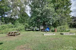 499 Oak Grove Rd, Flat Rock, NC 28731 - Photo 18